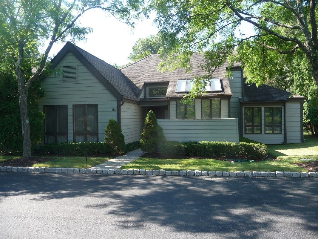 Springside Condominium