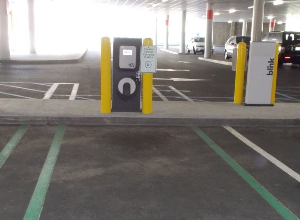 Electrical vehicle charging station