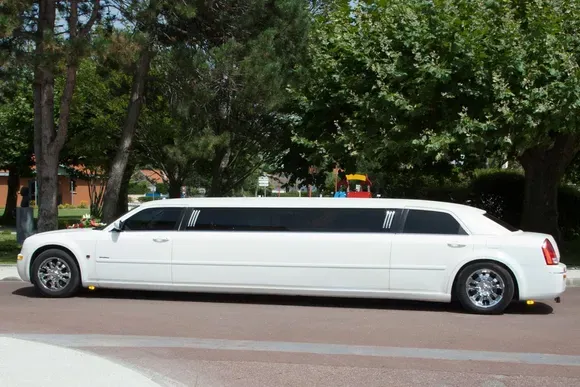 limo rentals in Methuen MA