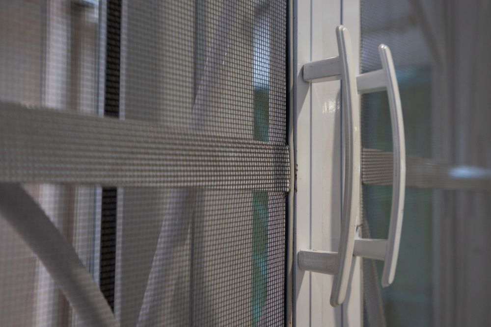 Handles for Opening Window Screens