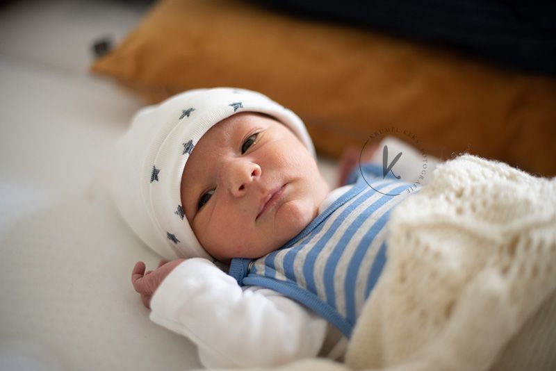 babyshooting-neugeborenenshooting-babyfotograf-muenchen-newborn-shooting-kruemelkeksfotografie-scarlett-henzl