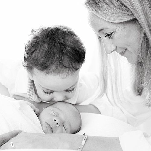 babyshooting-neugeborenenfotograf-neugeborenenshooting-muenchen-scarlett-henzl