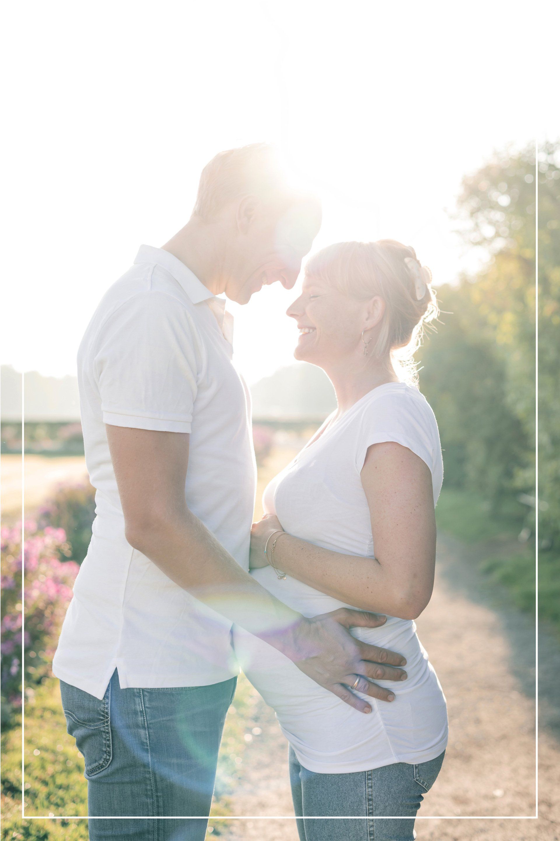 schwangerschaftsshooting-babybauchshooting-schwangerschaftsfotograf-schwangerschaftsfotoshooting-muenchen