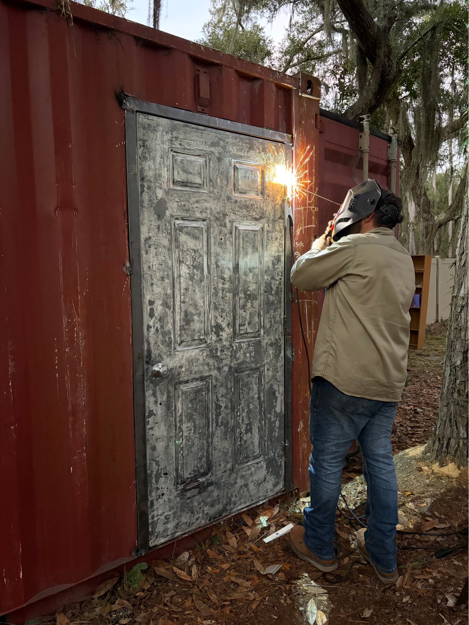 modern-metal-fab-welding-service-img