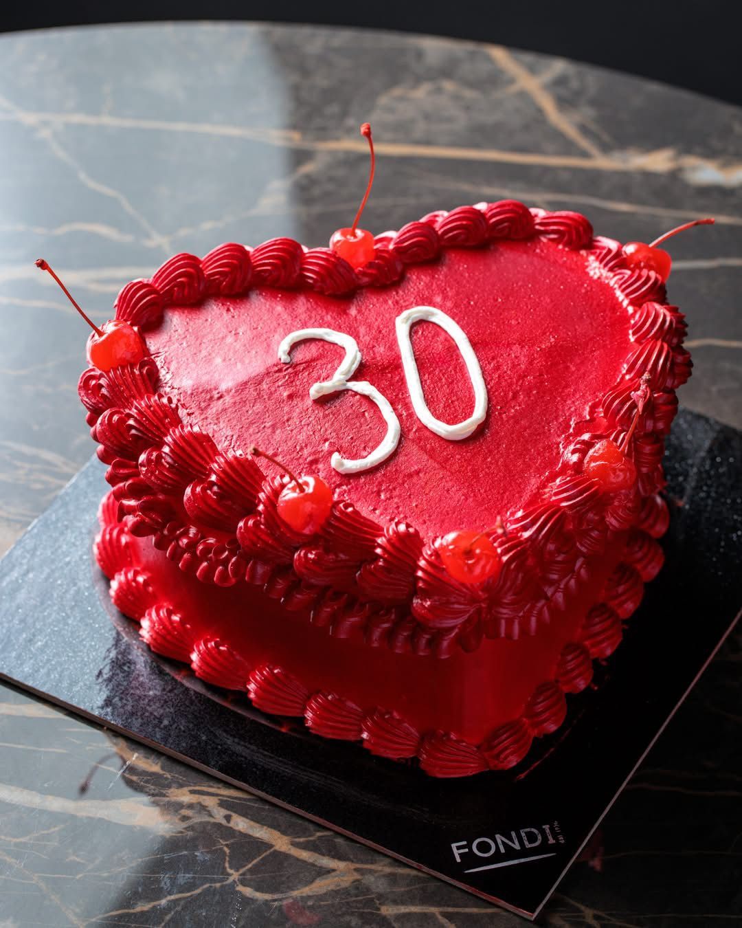 ugly cake 30 anni FONDI per compleanno 