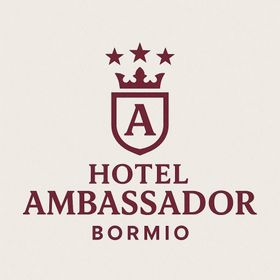 L’ingresso dell’Hotel Ambassador
