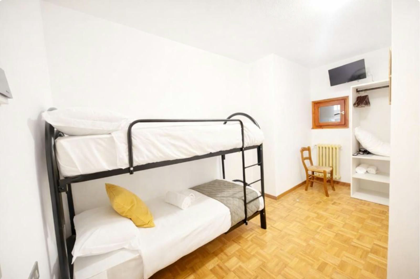 Doppia con letto a castello — altra vista