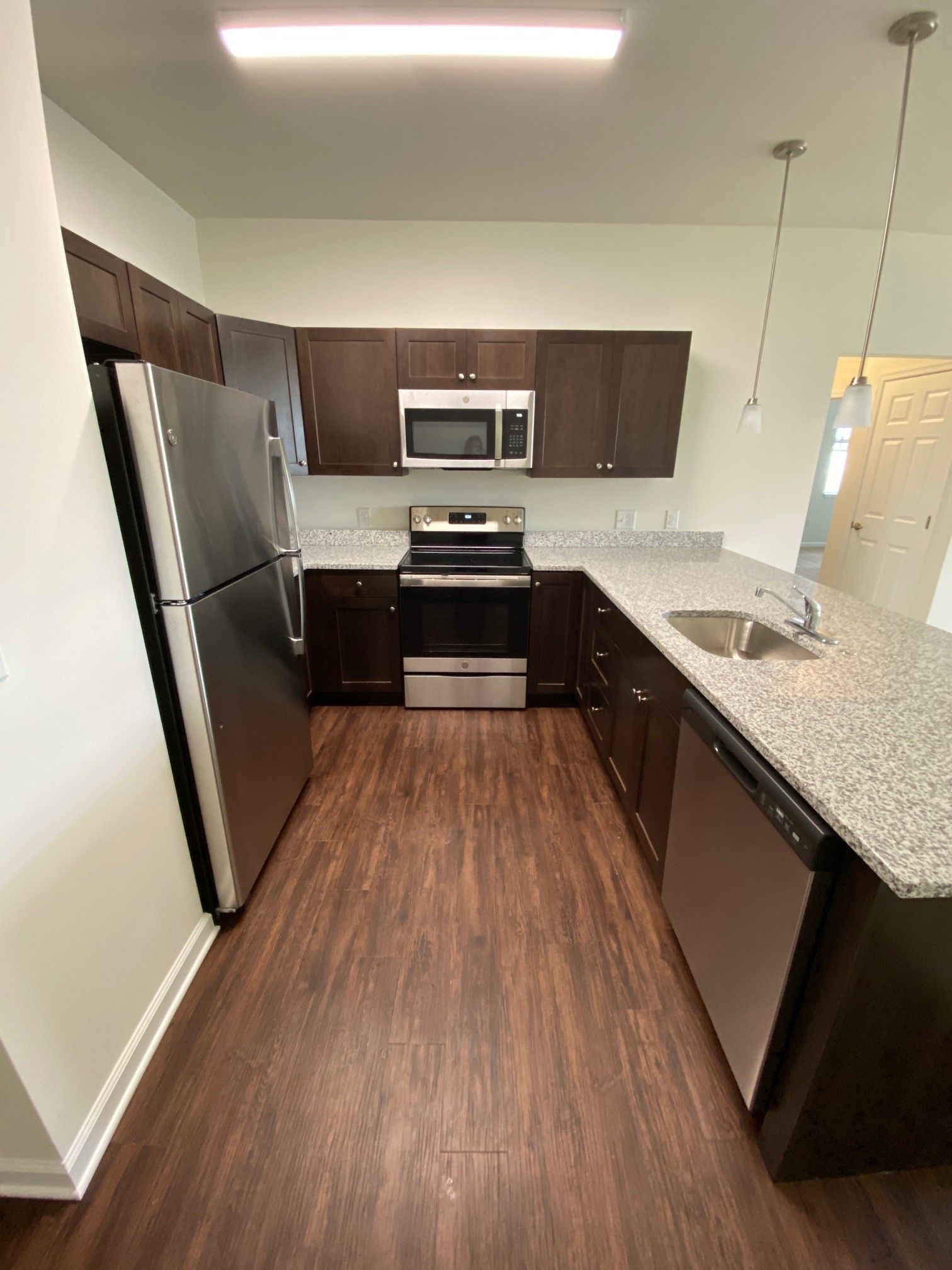 Photos at Weston Willows Apartments DE