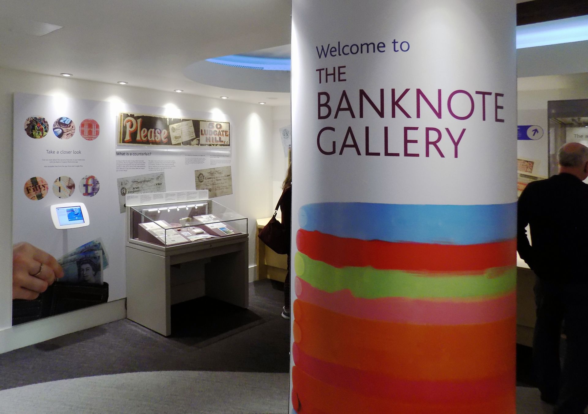 Bank of England Museum Bank note gallery 1