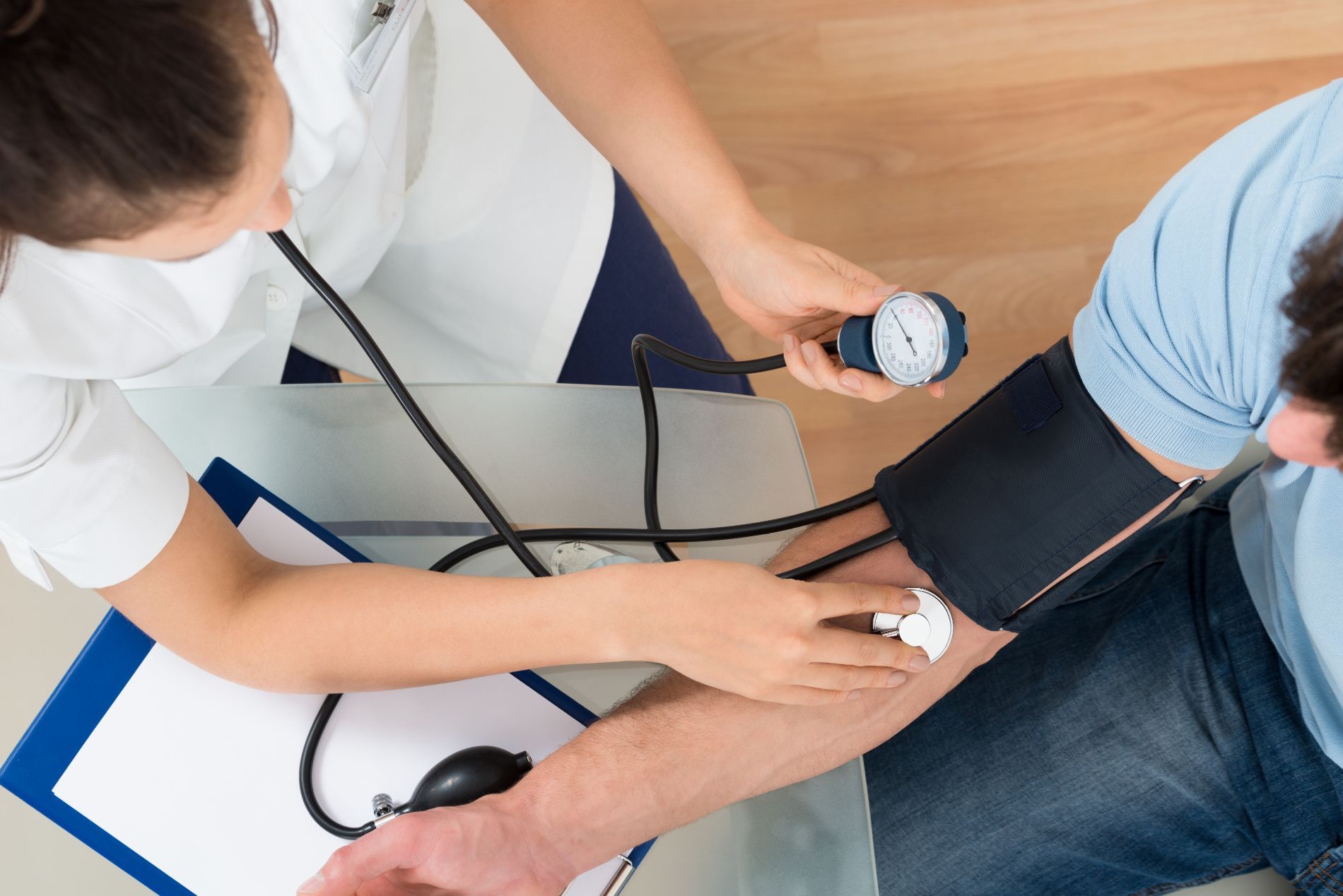 Misurazione della pressione arteriosa in farmacia
