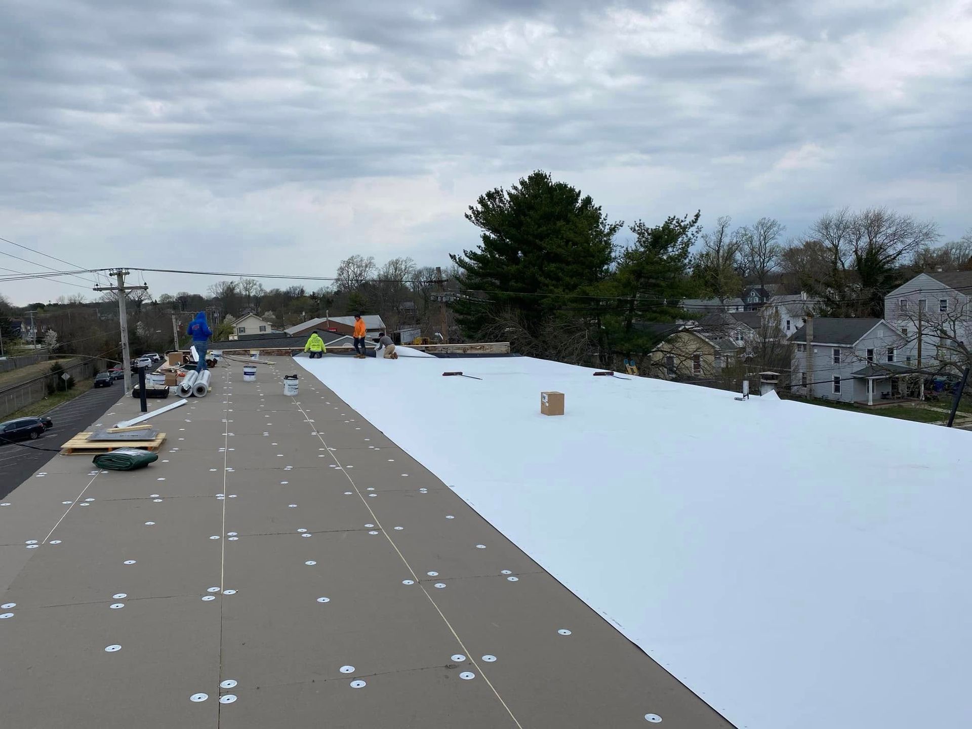 Exterior roofing evaluation for vapor barrier installation
