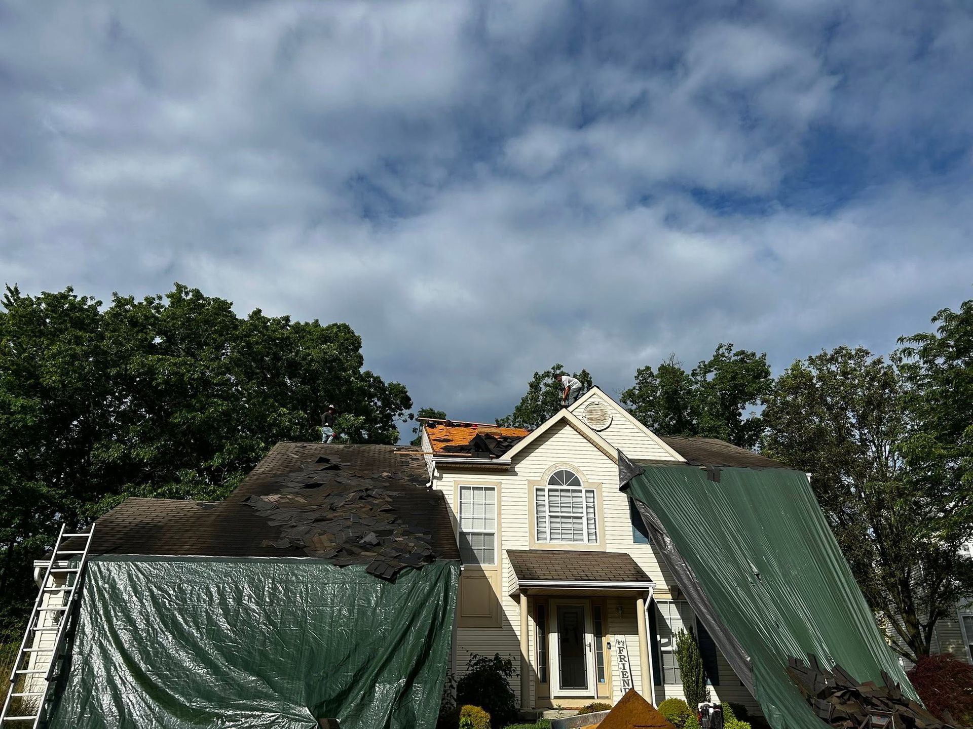 Exterior roofing evaluation for roof repairs