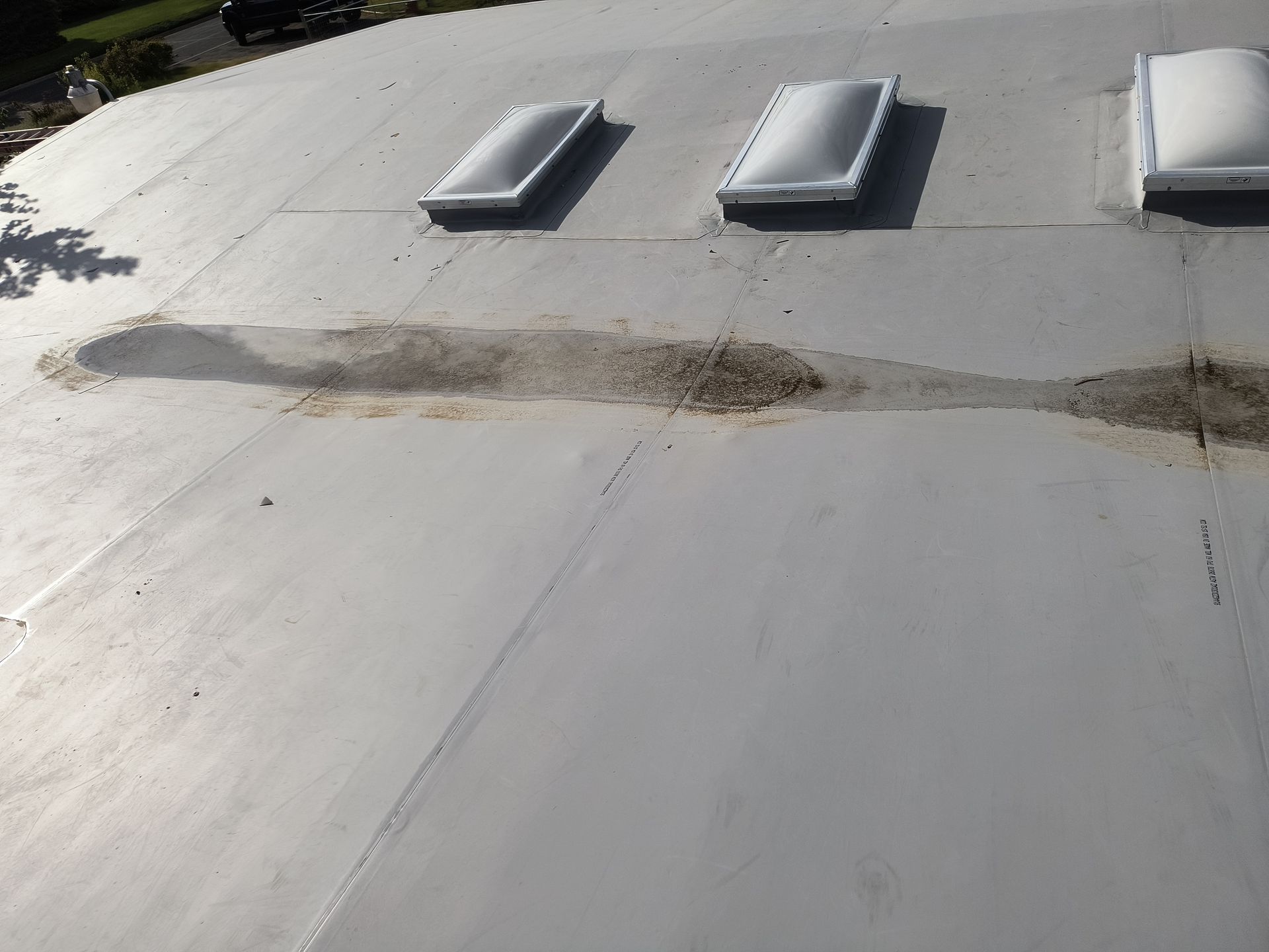 Exterior roofing evaluation for leak detection services