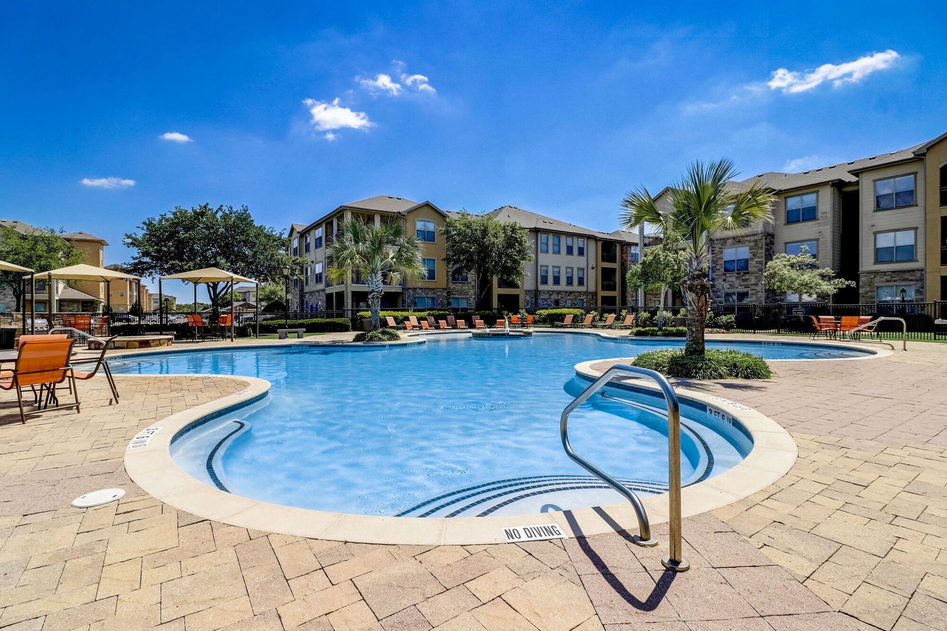 American Landmark Apartments Acquires 292-Unit Multifamily Community in Houston
