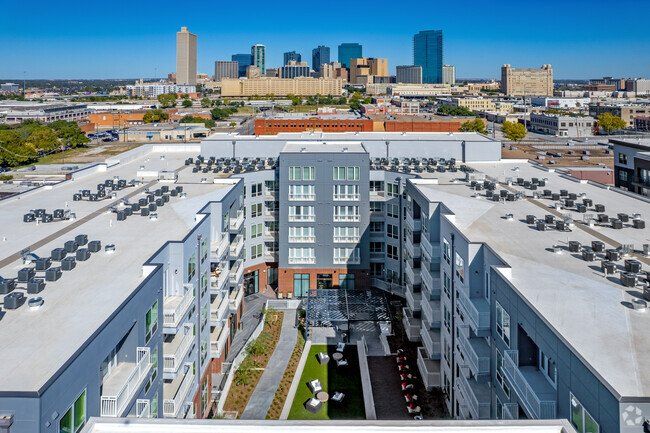 American Landmark expands presence in Texas