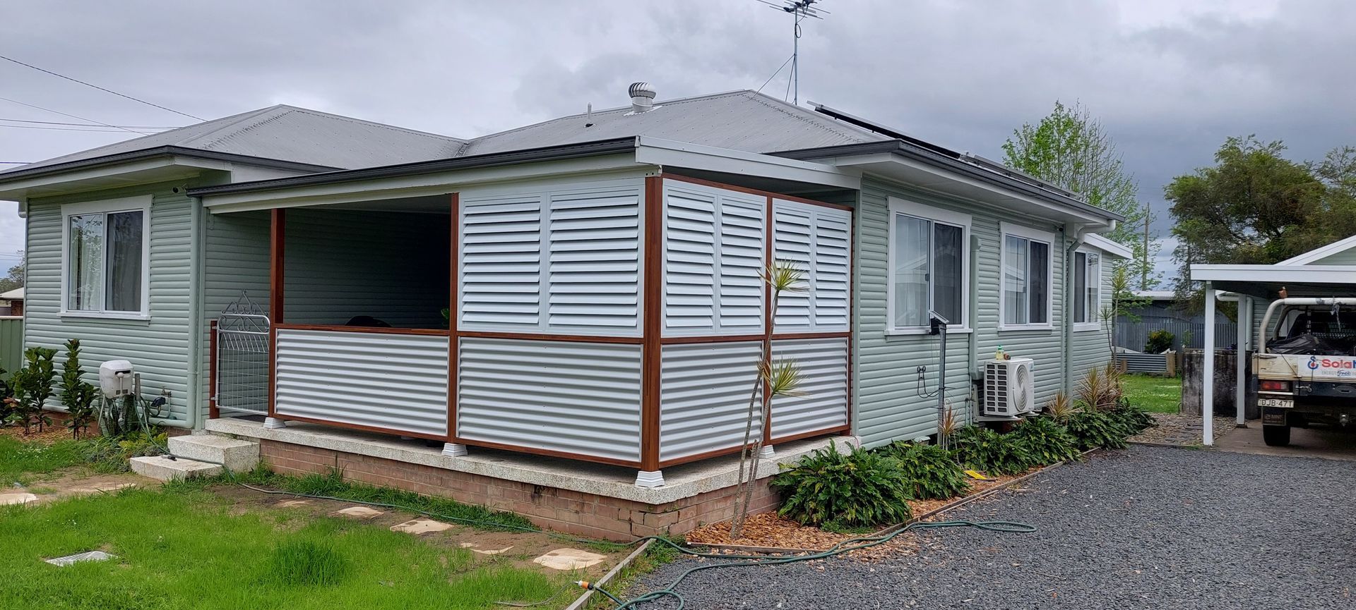 Plantation Shutters Vs Blinds