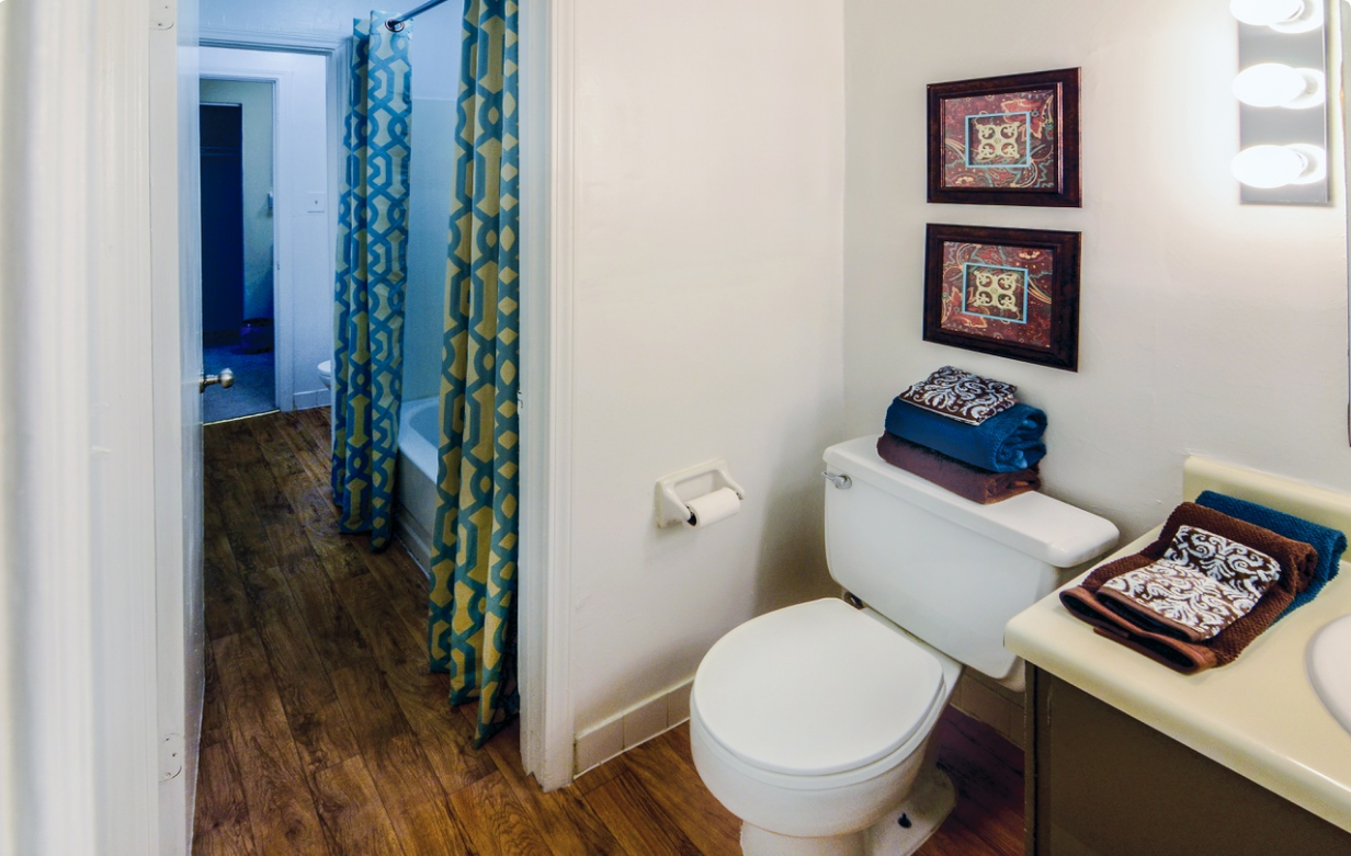 Reserve at Mount Moriah -Bathroom  toilet