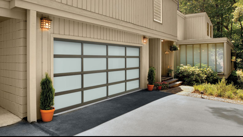 Garage Doors in the Brandon area and Hillsborough County