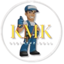 Encanador sorridente de desenho animado com o polegar para cima ao lado do logotipo 