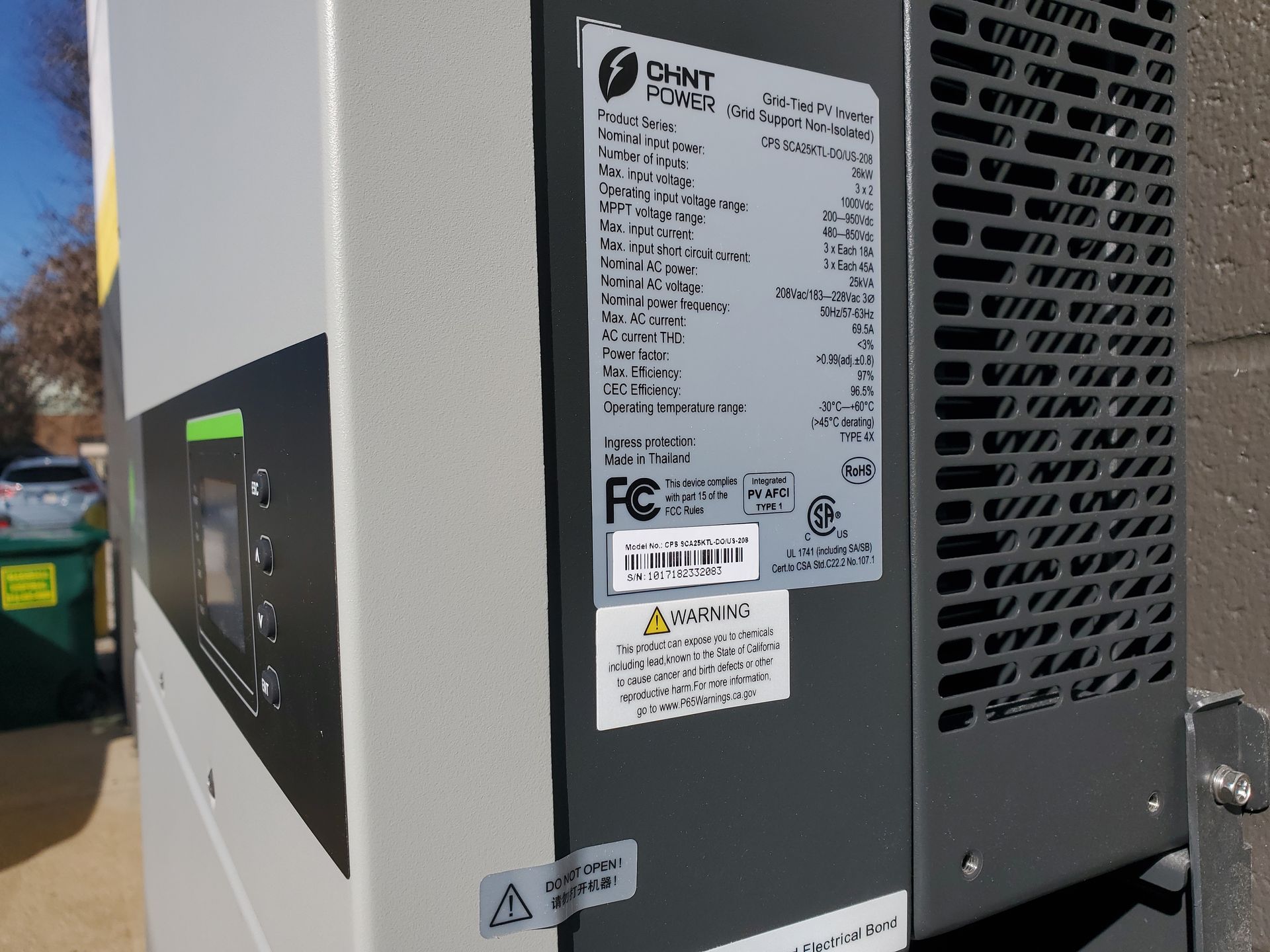 Instructions on the power box to show how to turn off and on the power