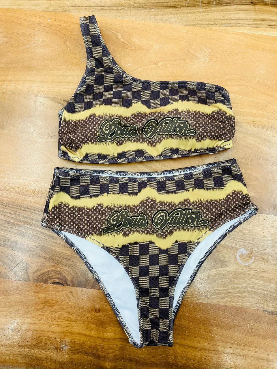 T-short