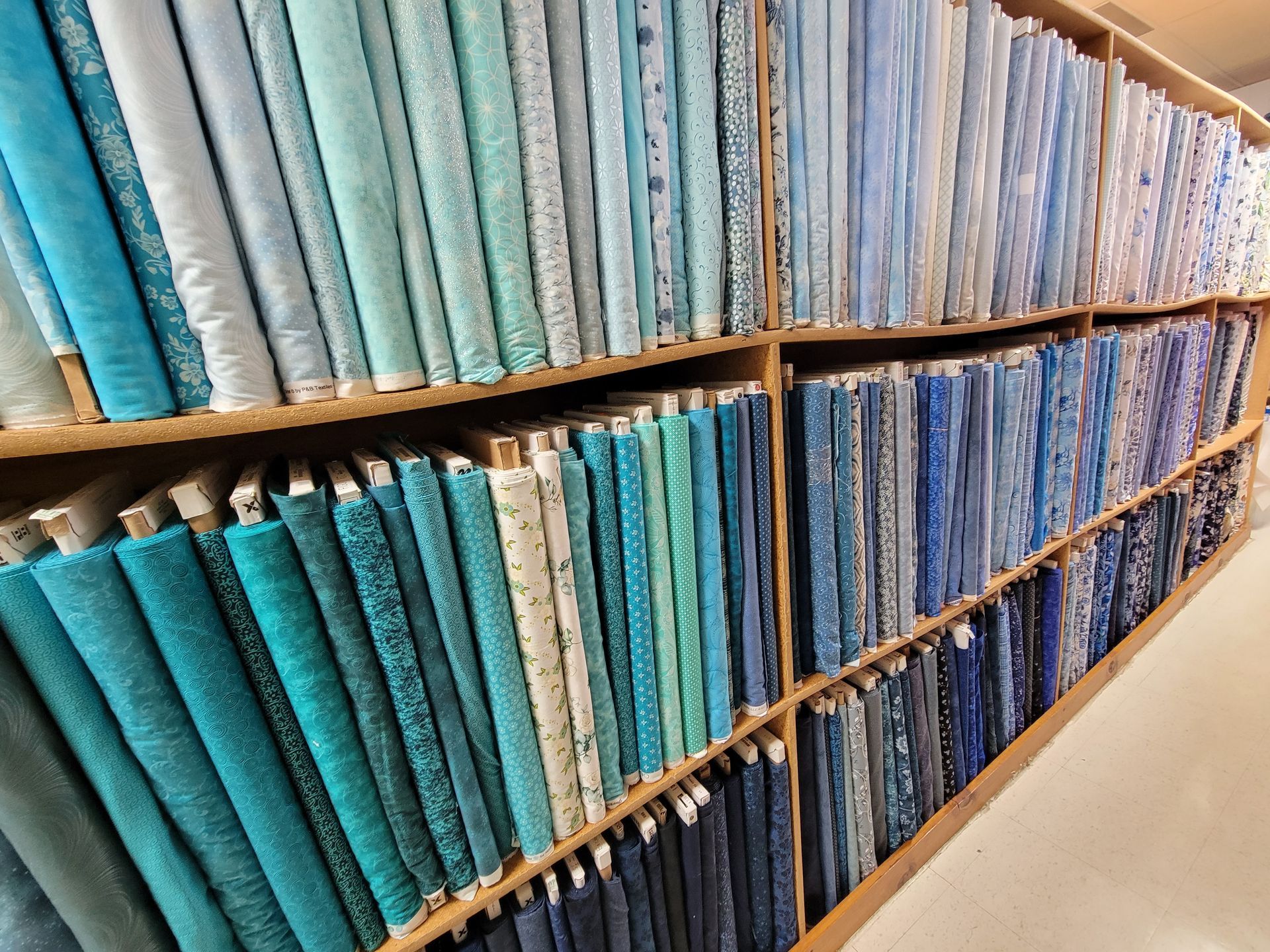 Specialty Fabric — New Holland, PA — Cedar Lane Dry Goods and
Quilts