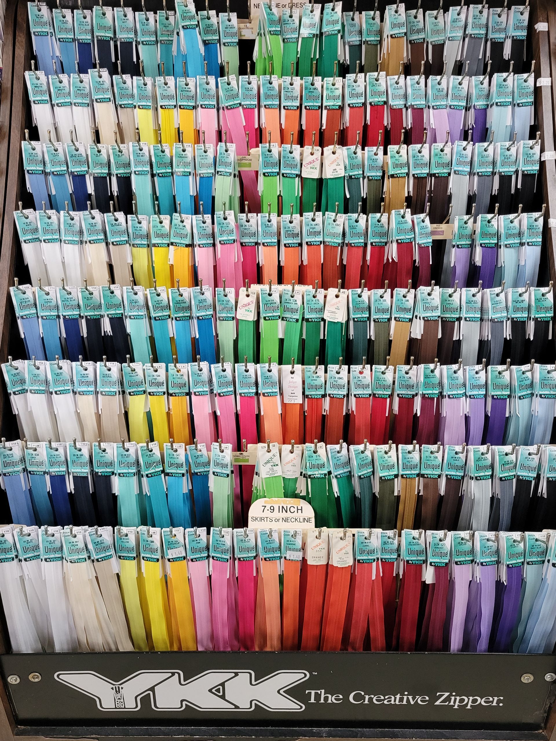 Zipper Section — New Holland, PA — Cedar Lane Dry Goods and Quilts