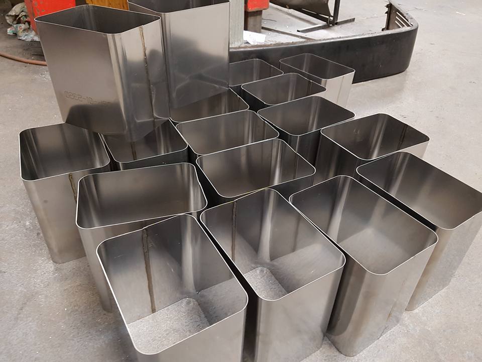 Metal components