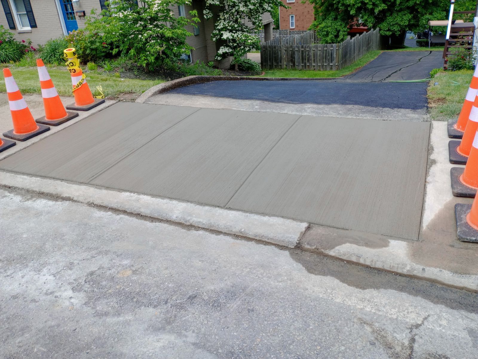 Concrete sidewalk construction