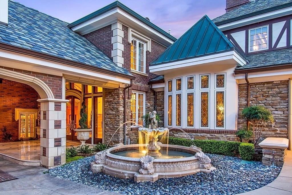 Traditional Style Estate - Fratantoni Design
