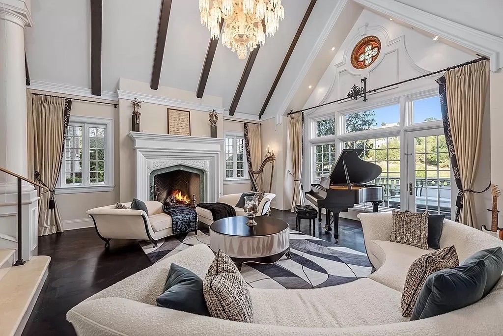 Custom Living Rooms