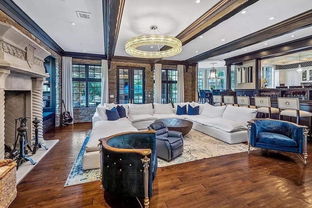 Custom Living Rooms
