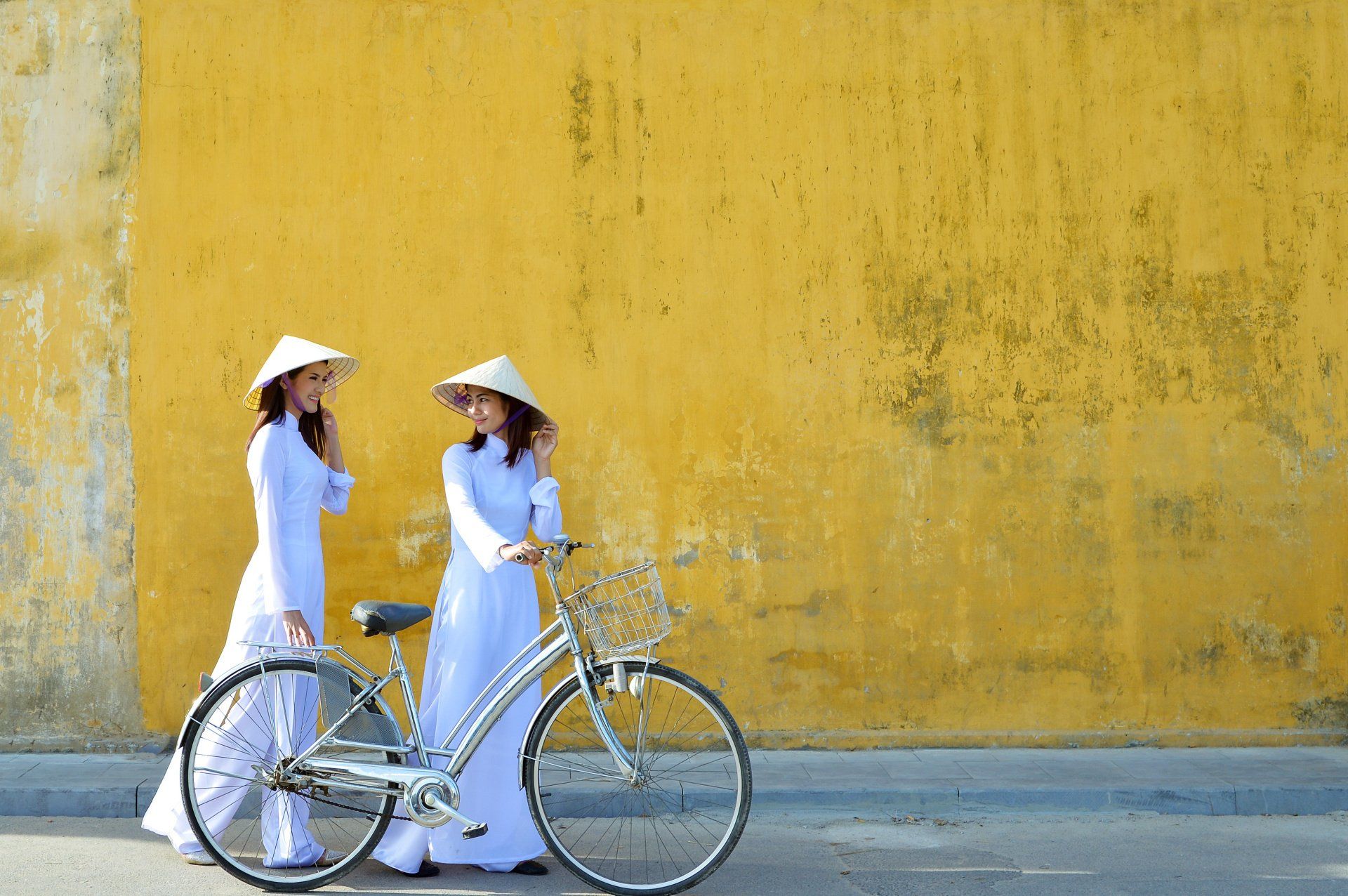 WhirlAway Travel - Vietnam Luxury Travel Advisors
