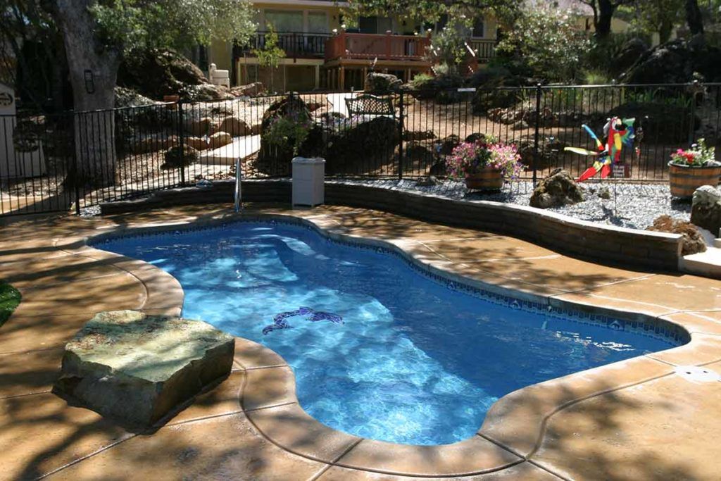 Flham Pools Fiberglass Pools | Gainesville, Florida | Florida Leisure Pool & Spa