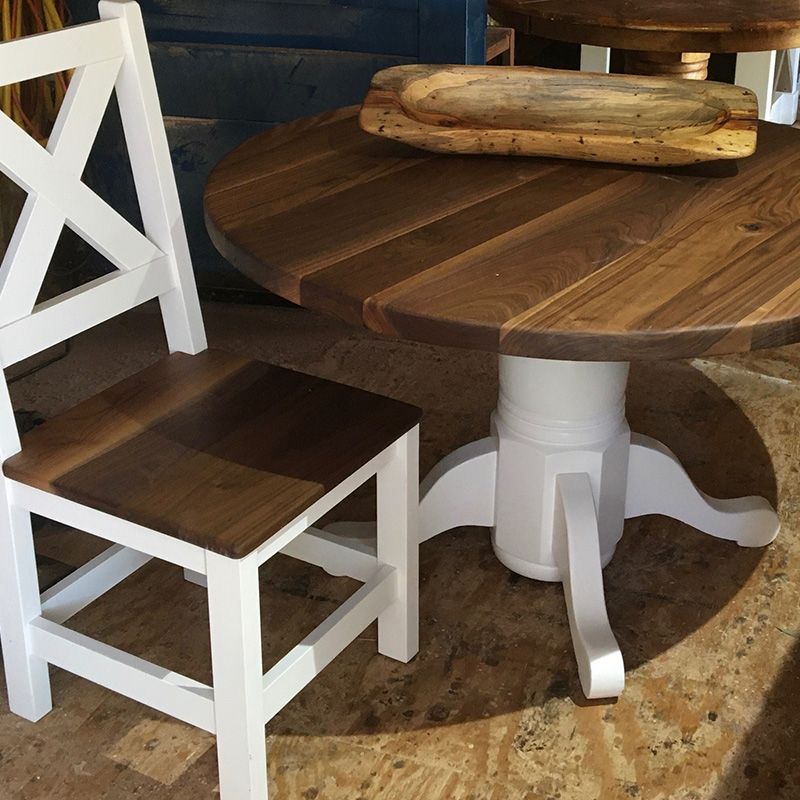 Mini Round Table