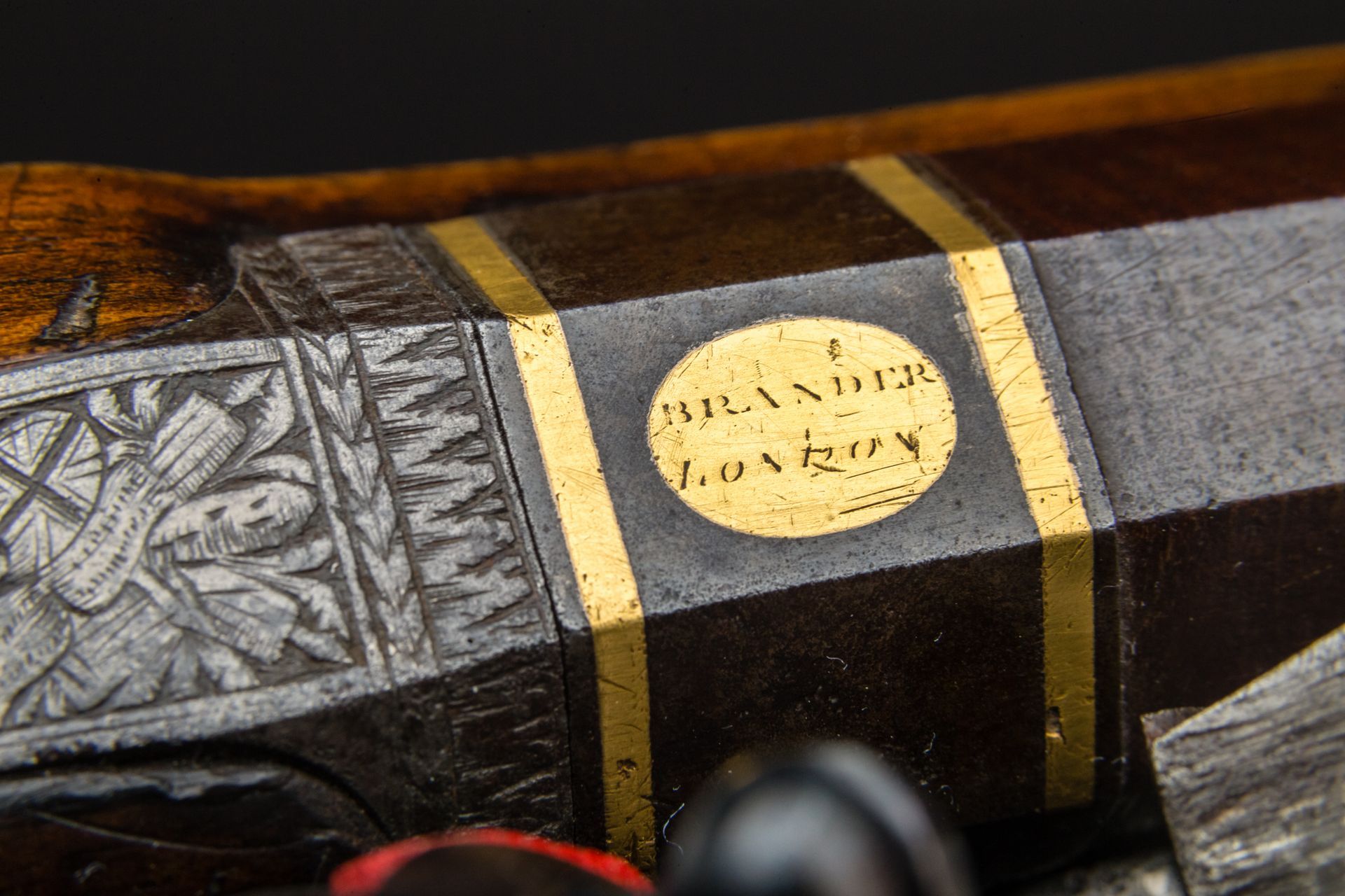 BRANDER LONDON on a gold oval at the breech, between two gold bands