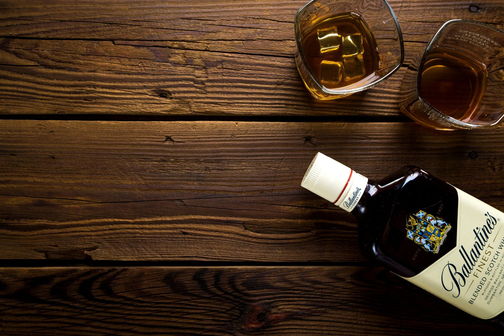 Cover alcohol-related claims with liquor liability insurance for bars, venues & events.  