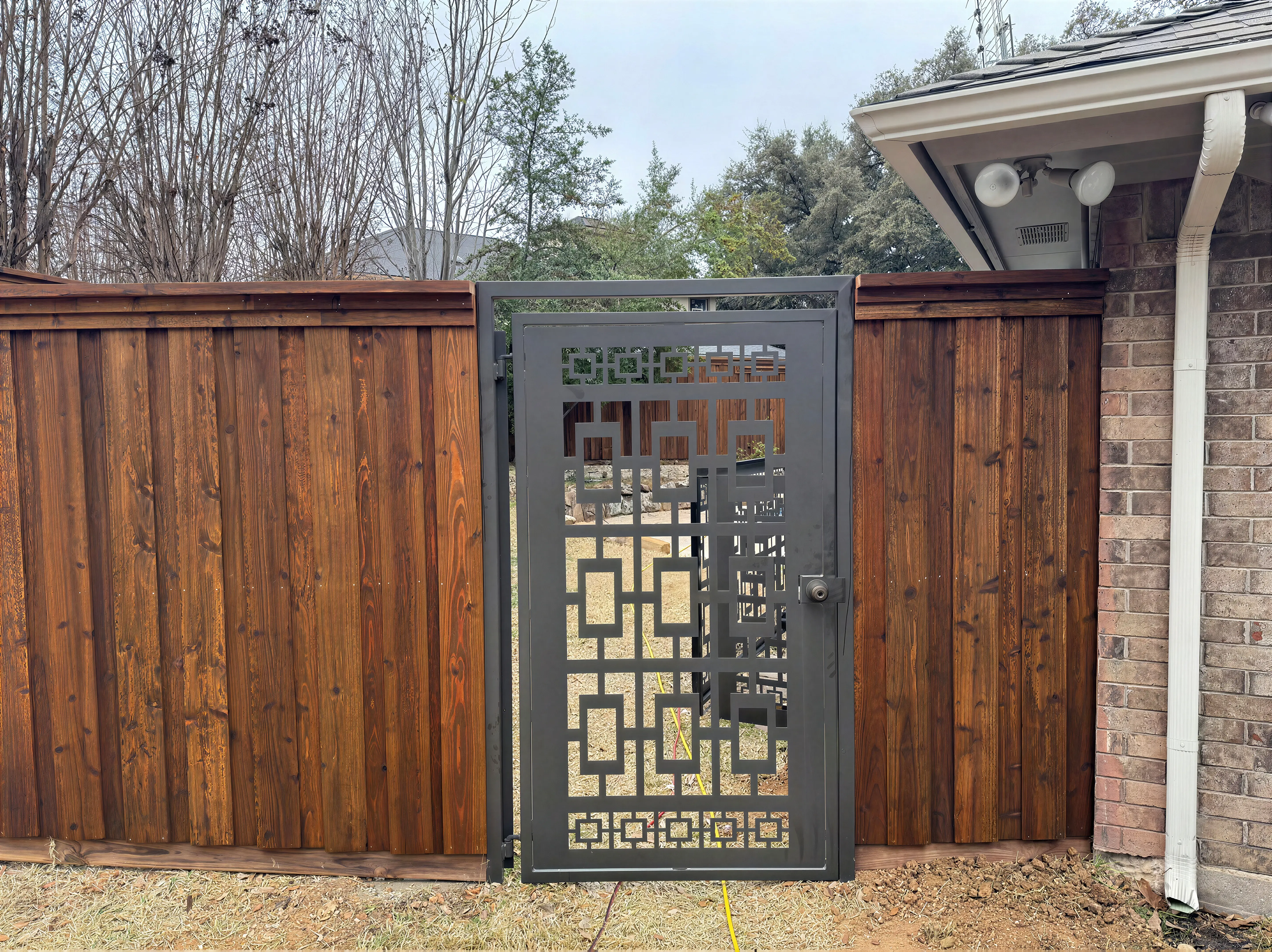 Mixed-Material Custom Fencing