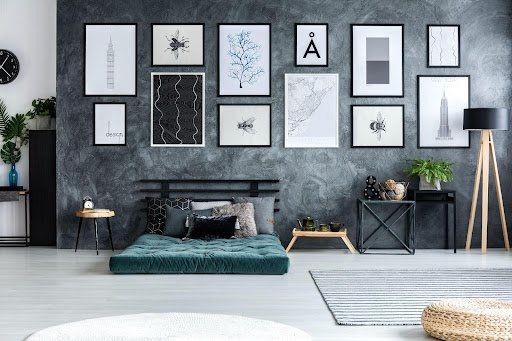 cara menata kamar yang sempit dengan menaruh tempat tidur di pinggir ruangan