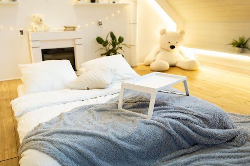 Kasur lantai busa nyaman di kamar tidur anak