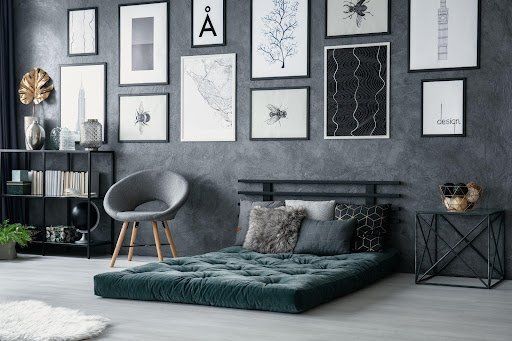 menata kamar sempit dengan memakai matras saja