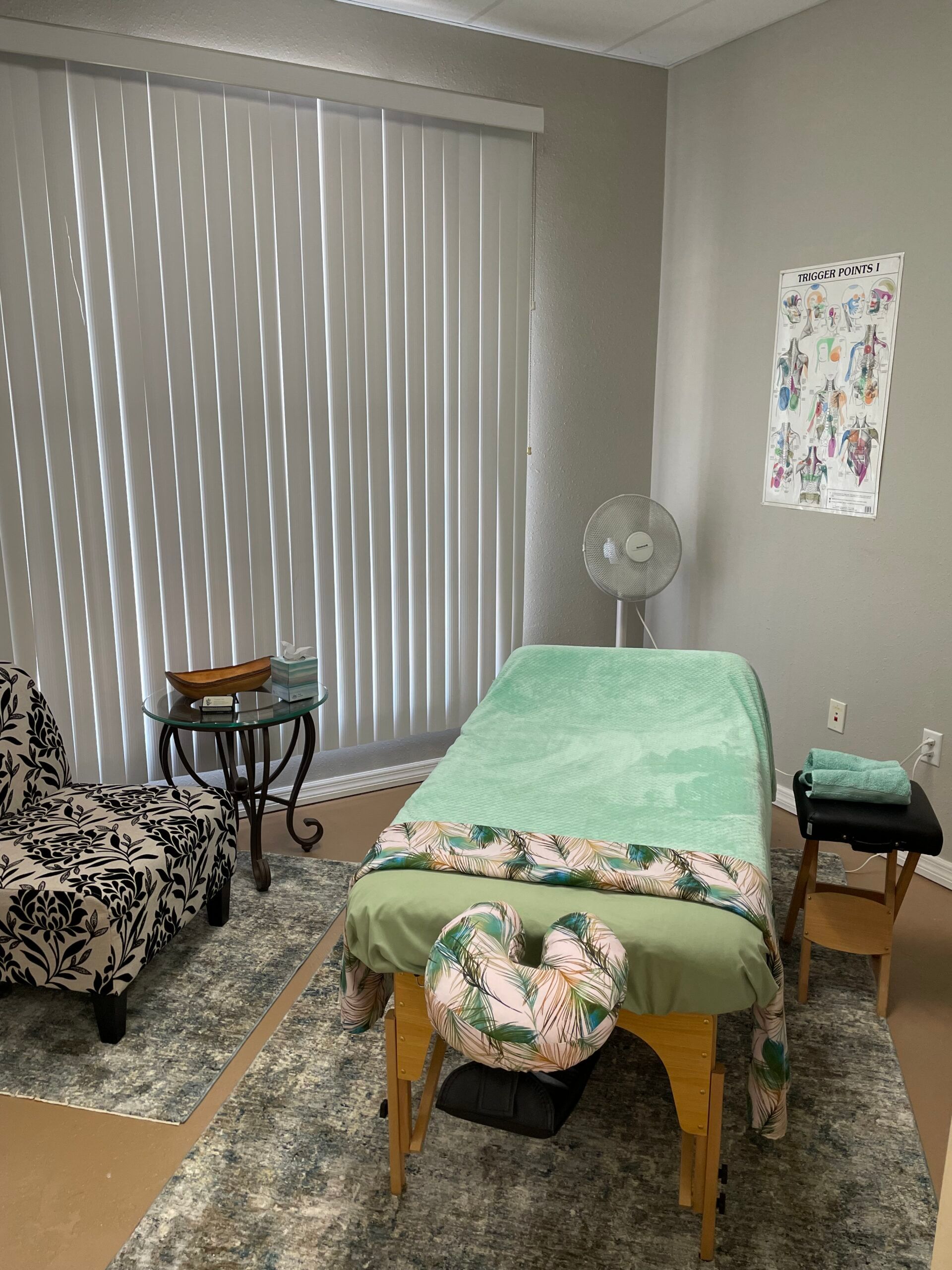 The treatment table centred in the quiet room.