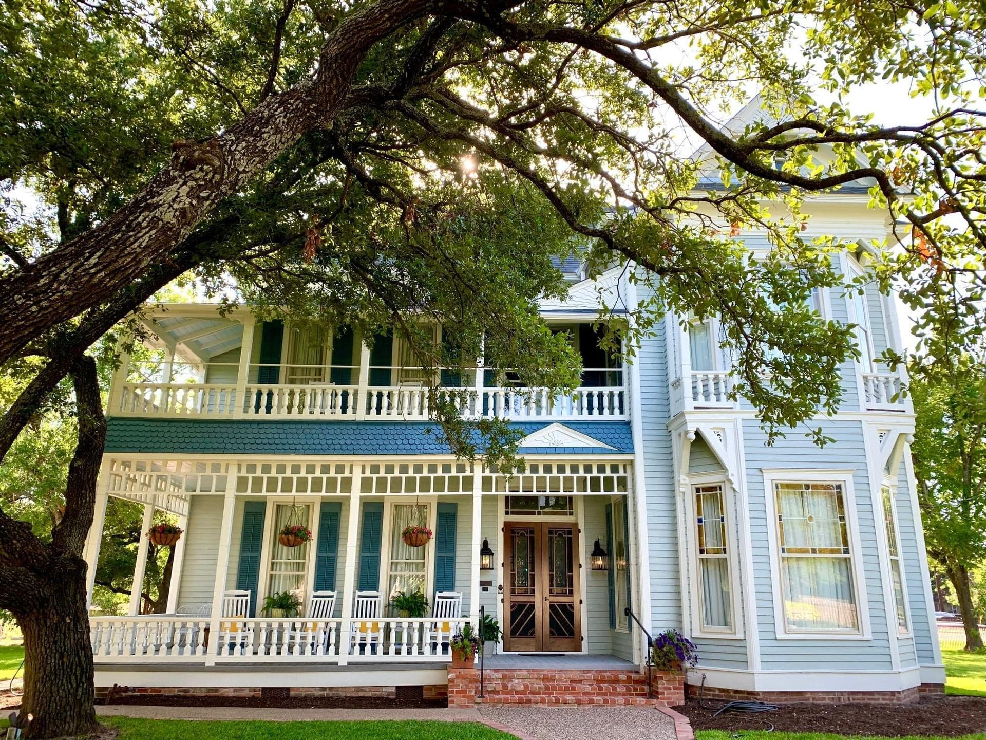 Edgeworth Inn