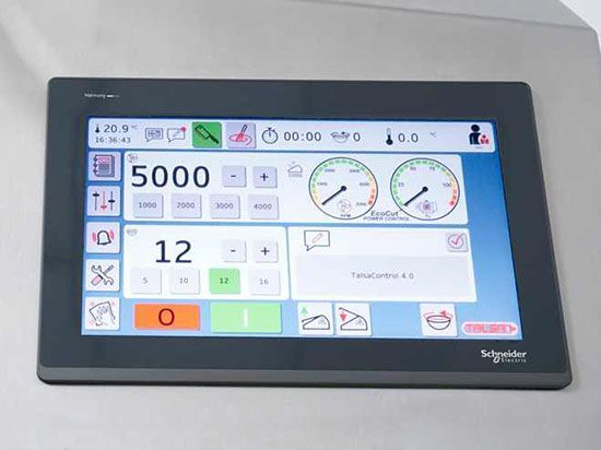 A monitor displays the number 5000 on it