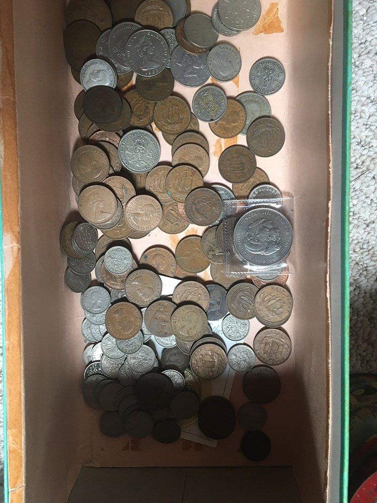 Coins & Banknotes 7