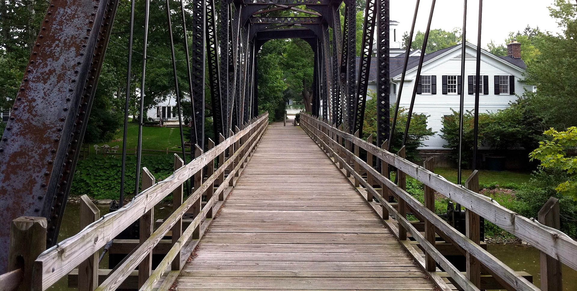 Gates Mills, OH