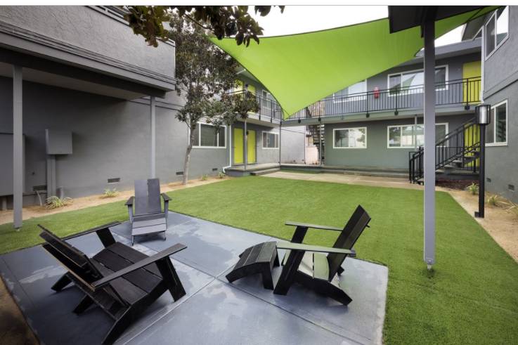 Outdoor patio set