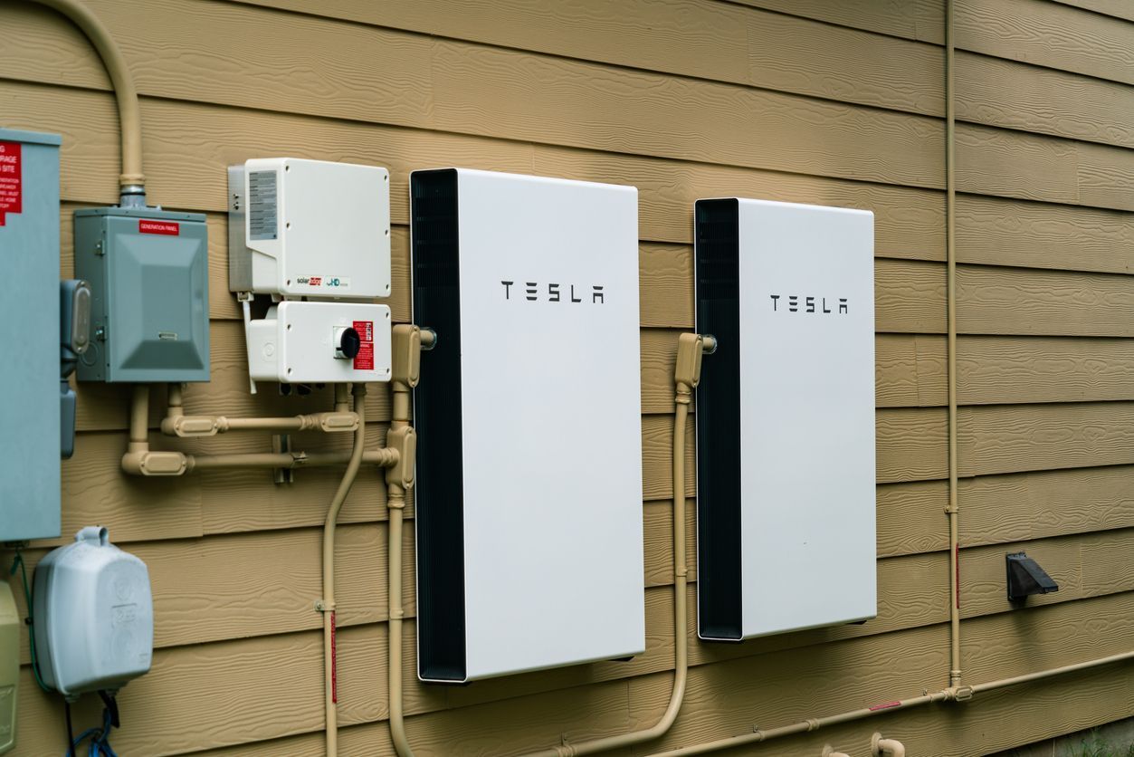 Energy-efficient EV charger and battery storage system in Dracut, MA.