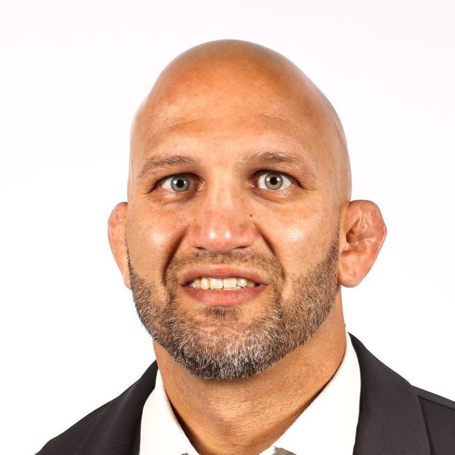 Headshot of Associate Head Coach Zack Esposito
