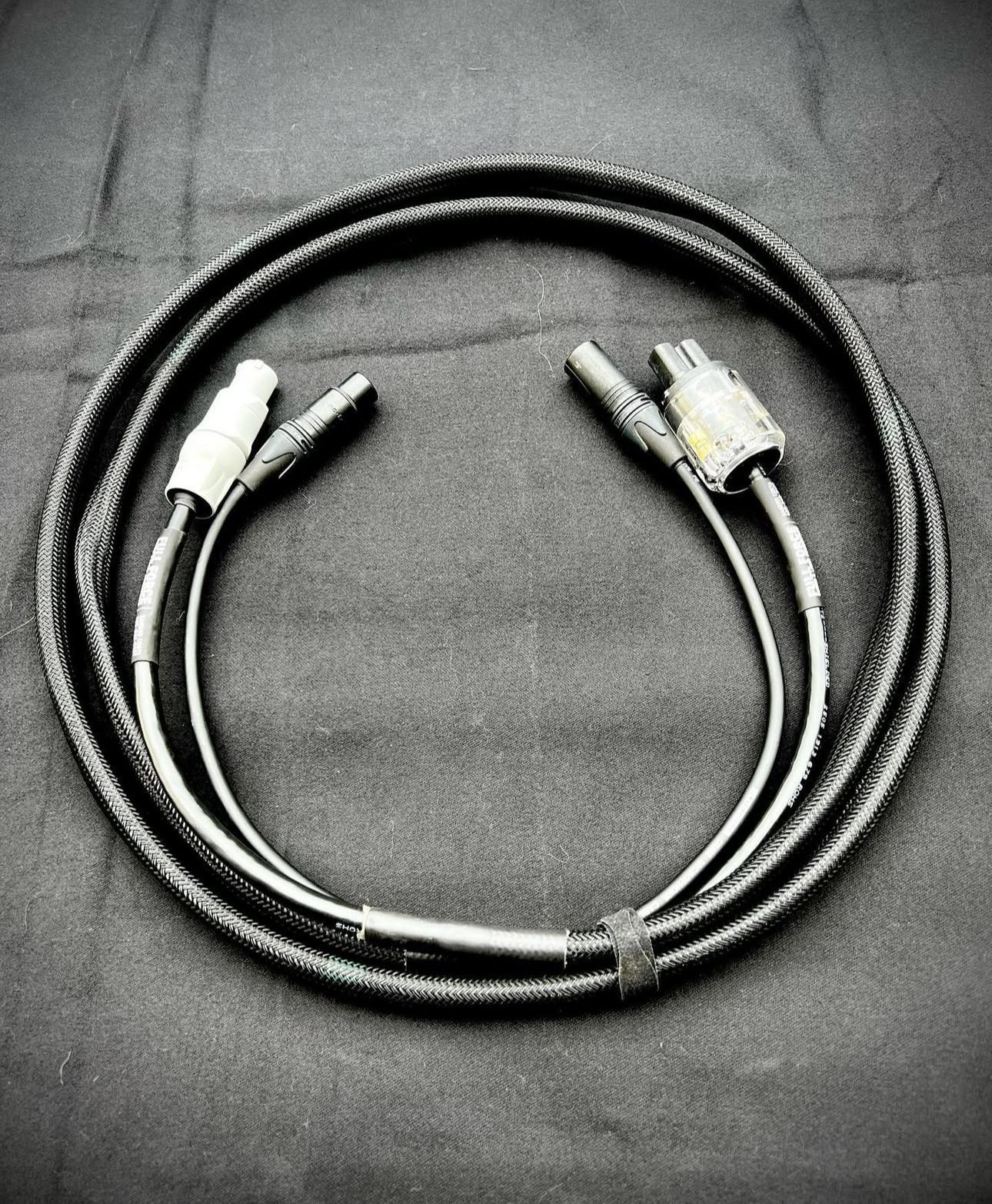 CUSTOM SIAMESE POWER/AUDIO CABLES
